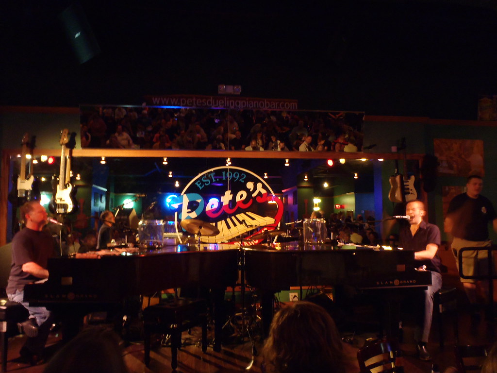 Rock N Rave Party Pete's Piano Bar in Houston for Conver