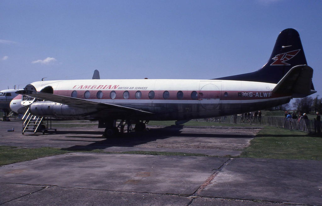 Viscount Vickers Viscount GALWF at Duxford in May 1980. I… Flickr