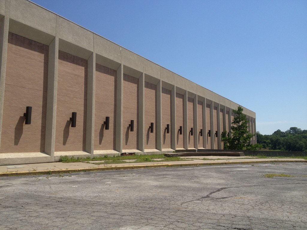 Macys/Dillards Indian Springs Mall Mike Kalasnik Flickr