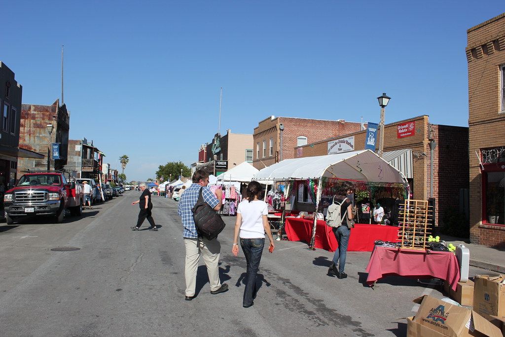 Isleton Crawdad Festival will continue, despite power.