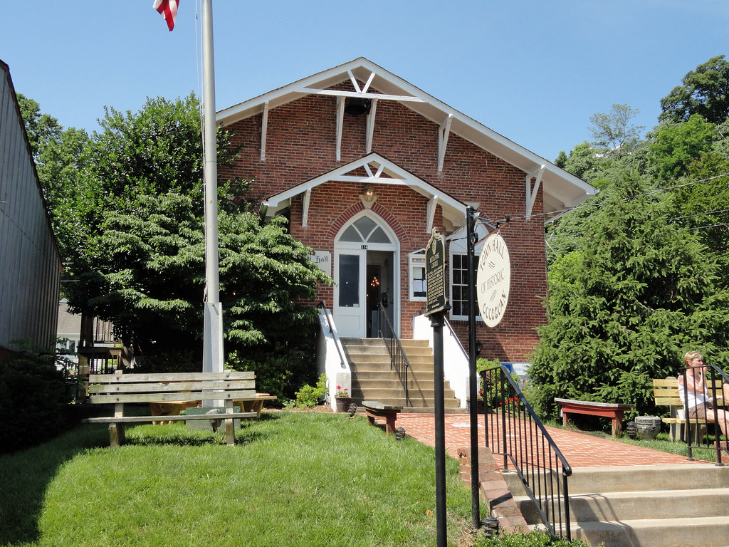 Occoquan Town Hall majkia Flickr