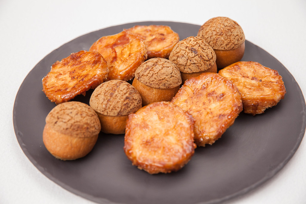 Mini breakfast pastries Mini Kouign aman Coffee and dark c… Flickr