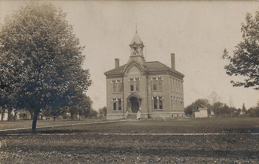Rhodes, Iowa, School, 1910s photolibrarian Flickr