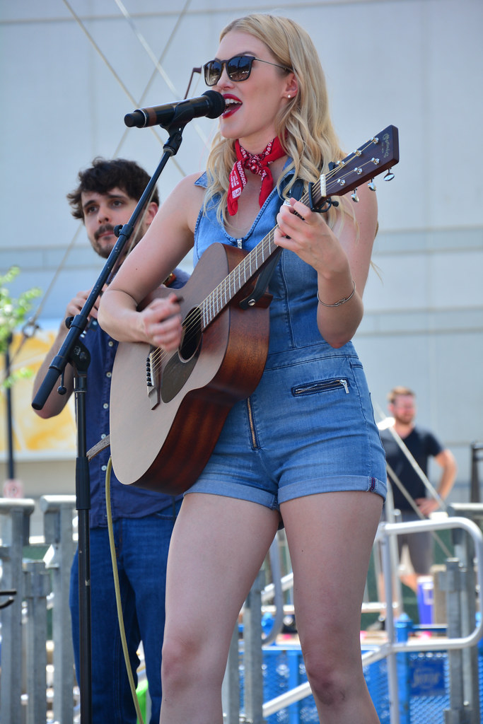 Ashley Campbell | Ashley Campbell & band performing on the P… | Flickr