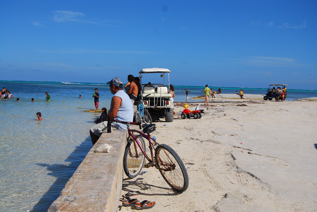 Ambergris Caye in Belize WAVEJourney explores Ambergris Ca… Flickr