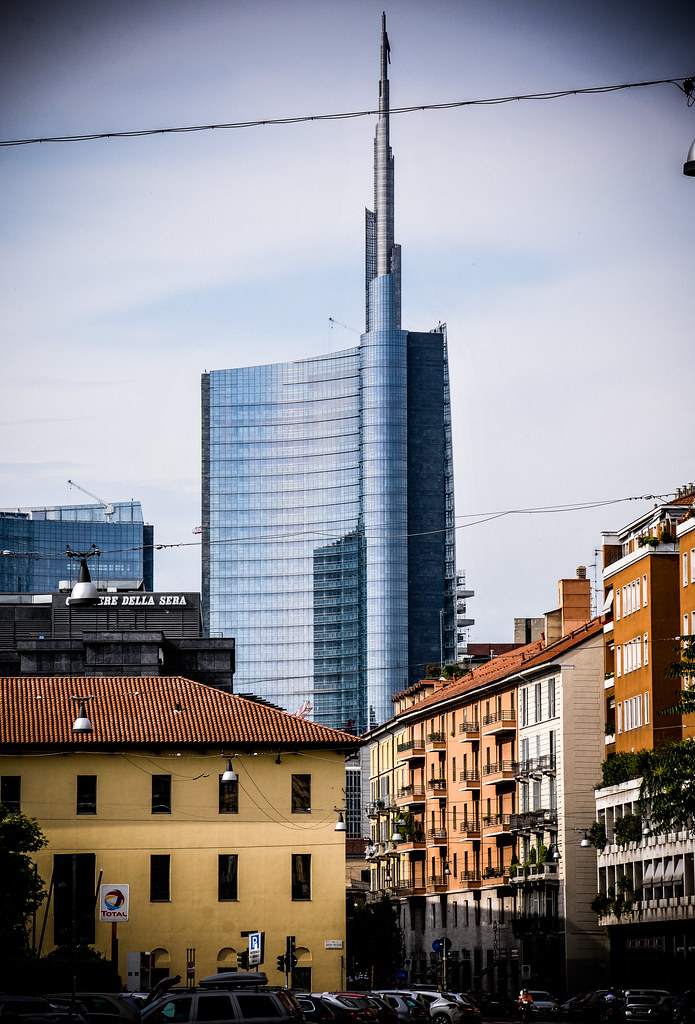 Garibaldi Tower Skyscraper (Tallest Building in Milan Ital… Flickr