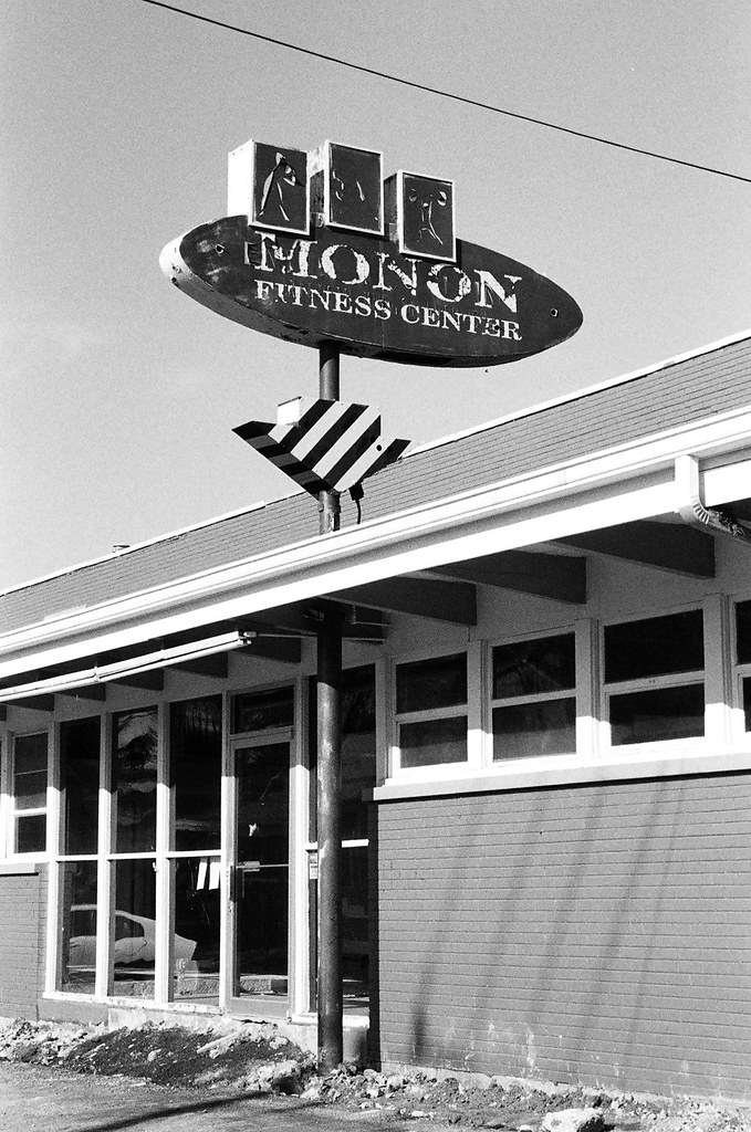 Monon Fitness Center Nikon F2AS Zoom Nikkor 3570 TriX 40… Flickr