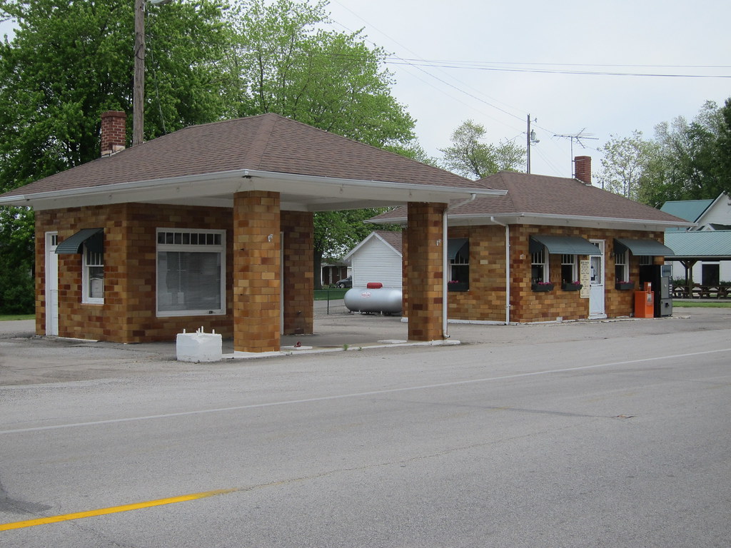 Mace Former gas station Jim Grey Flickr