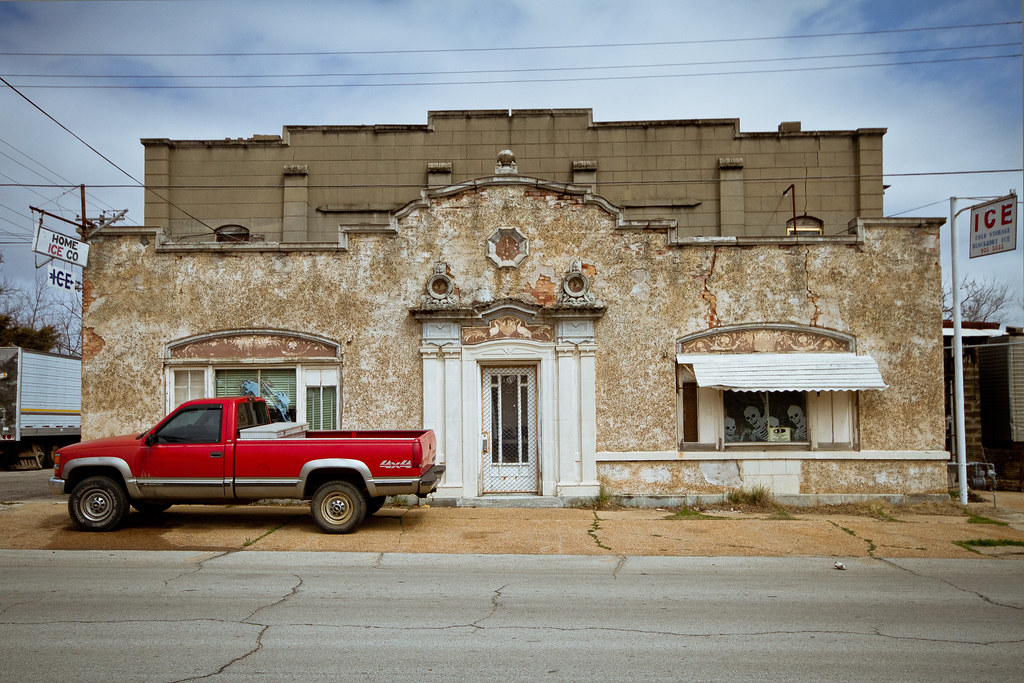 ice factory (un día en el sur) Jonesboro, Arkansas Ángel G. Flores