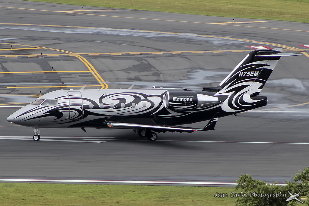 Black Diamond Jet Team Canadair CL6002B16 Challenger 601… Flickr