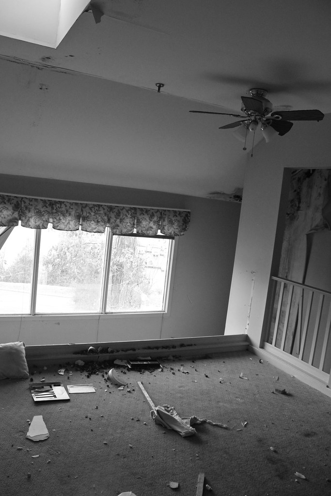 Empty Apartment The abandoned Brandermill Inn in Midlothia… Will