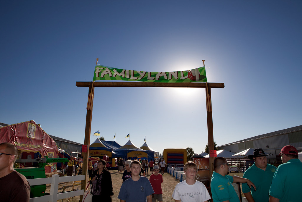 familyland (10) Photos from the Linn County Fair in Albany