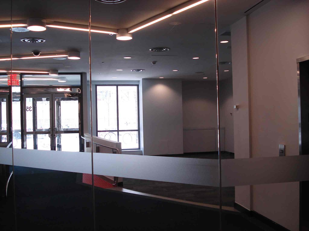 35 Wellington St. New Tenant Lobby (3) DESIGNMY Flickr