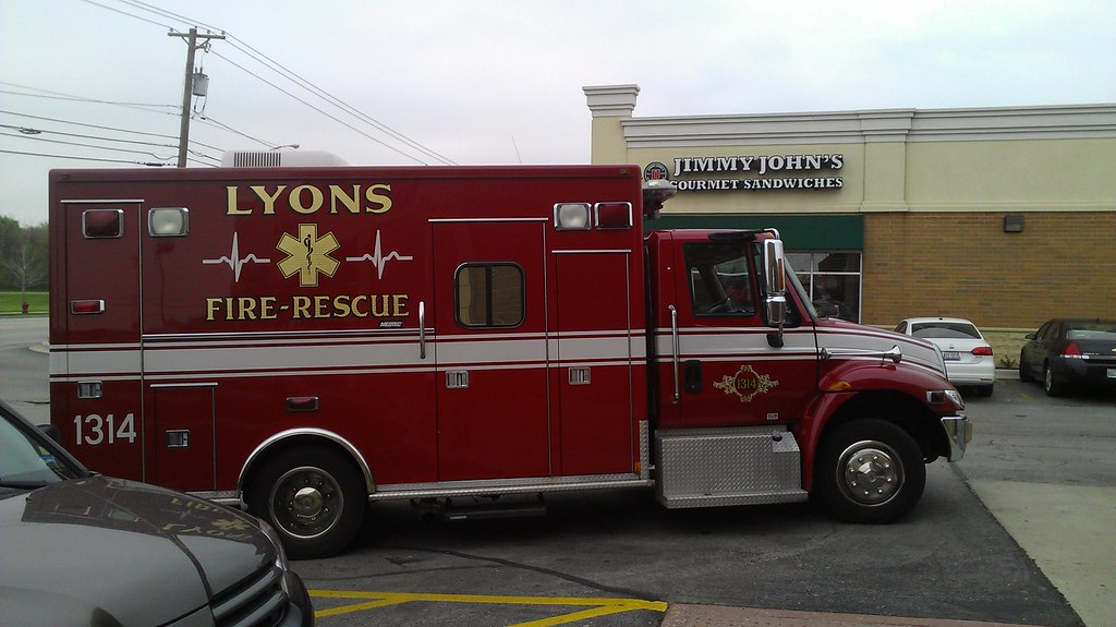 Lyons Fire Department Ambulance 1314 I believe this is a 2… Flickr