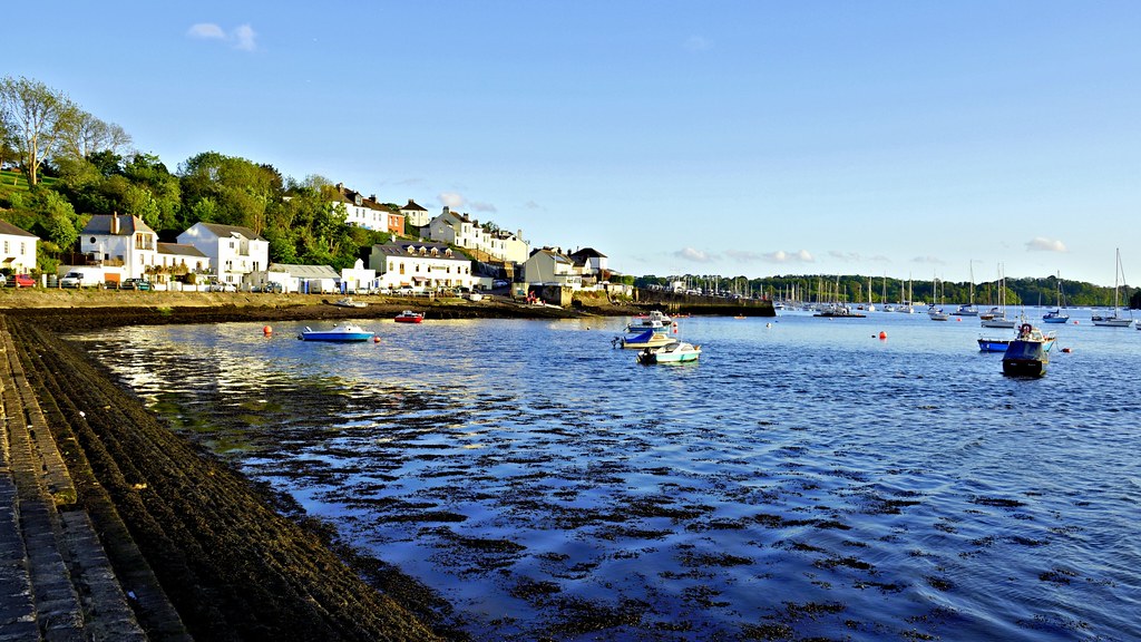 Waterfront Saltash Passage on the River Tamar, Plymouth, D… Flickr