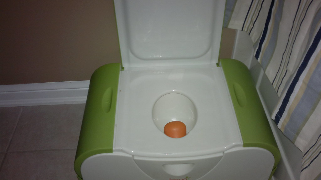 080920121336 Kids Potty Training Toilet paper storage … Flickr