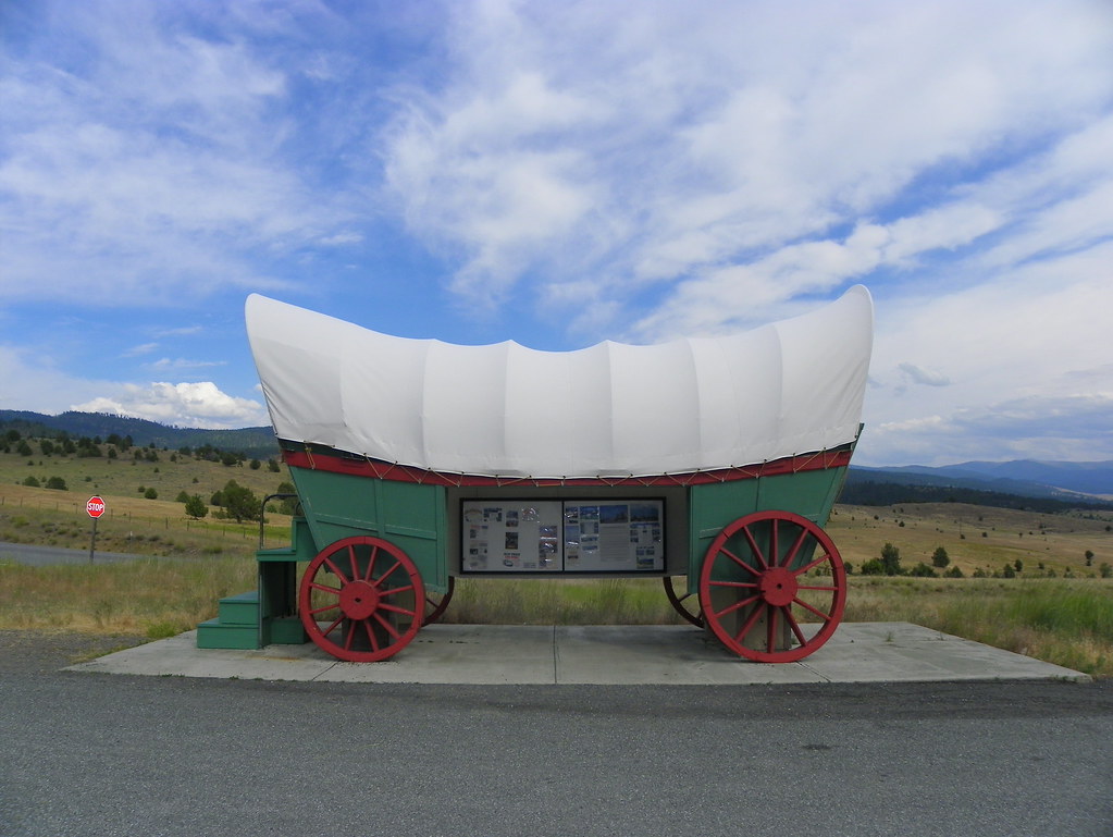 Covered Wagon Visitor Information Kiosk COVERED WAGON/UPPE… Flickr
