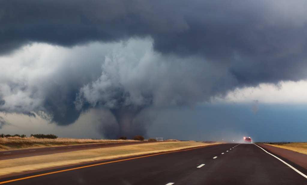 Snyder Tornado The Snyder Tornado beginning to shrink. Sho… Flickr