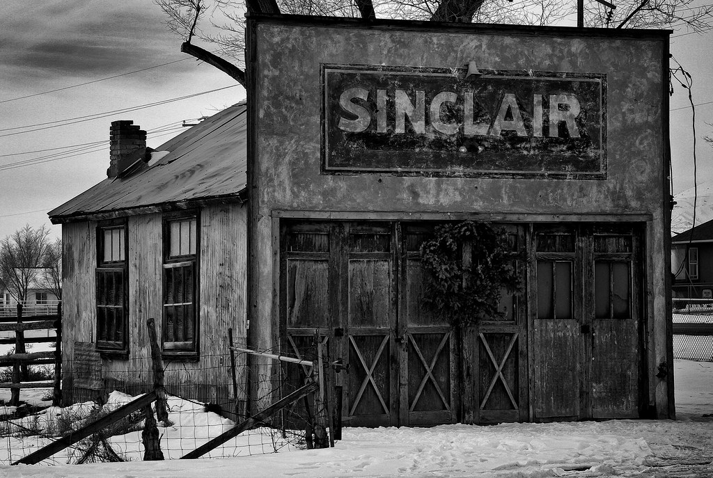 Sinclair Elberta, Utah County, Utah. arbyreed Flickr