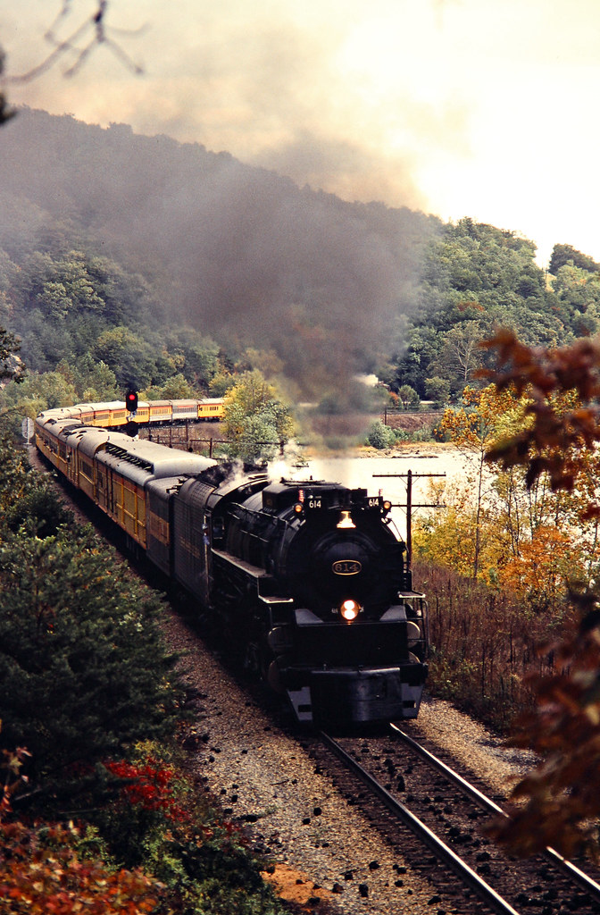 C&O, Snowden, Virginia, 1980 Westbound Chesapeake and Ohio… Flickr