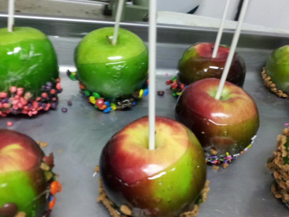 Homemade candy apples laural22 Flickr