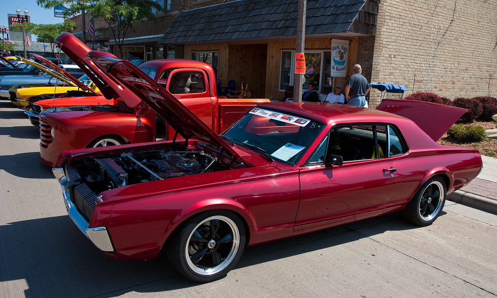Red Cougar Cool City Classic Car Show, Two Rivers, Wiscons… Lester