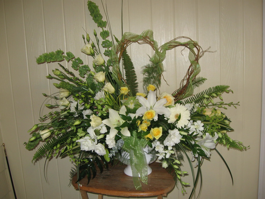 McDonaldFinnegan Funeral Home Stoneham, MA Rolli's Flower… Flickr