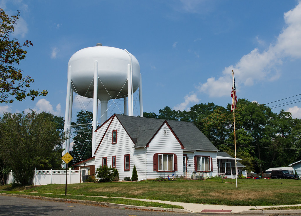 Home and water tower Jamesburg NJ Half Acre Road (County… Flickr