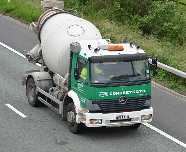 Staffs Concrete OU54AON M6 Alsager 02/07/2013 Flickr