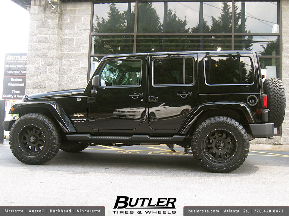 Jeep Wrangler with 18in Black Rhino Keyhole Wheels a photo on Flickriver