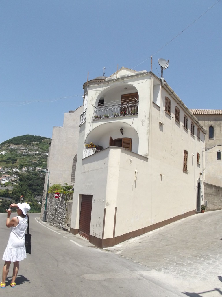 Via della Marra, Ravello Chiesa di Santa Maria a Gradillo and