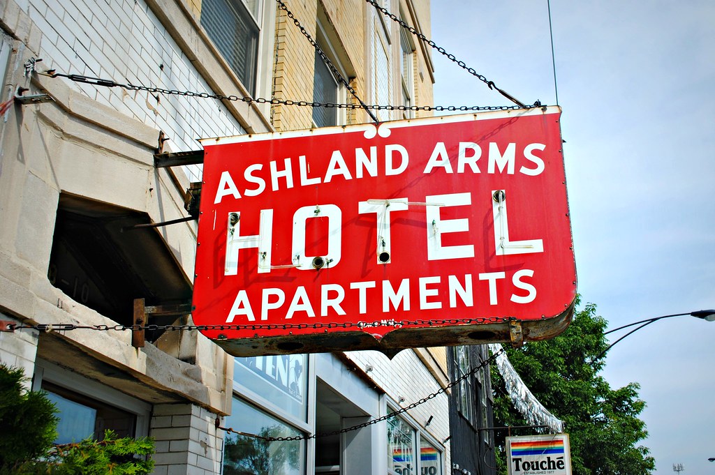 Ashland Arms Hotel & Apartments 6408 North Clark Street Ch… Flickr