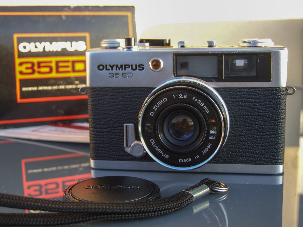 Olympus 35 ED rangefinder camera6776 Olympus 35 ED (1974 … Flickr