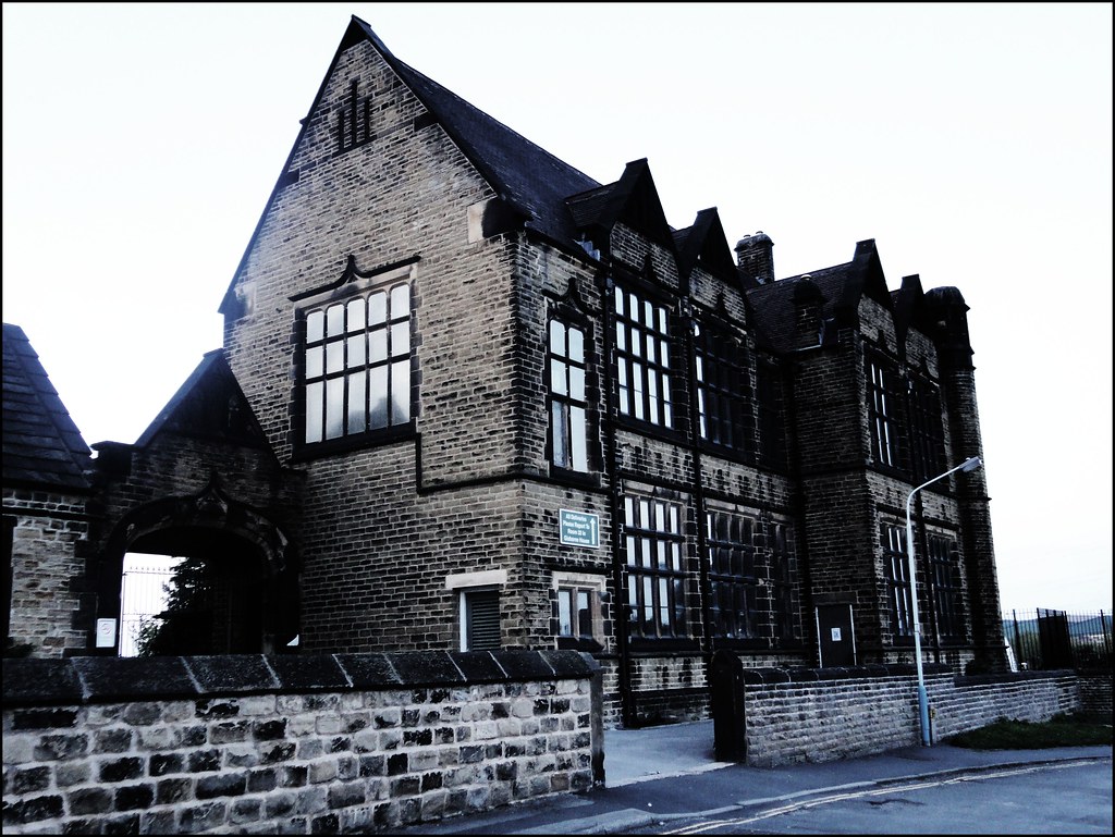 Staveley, Derbyshire the old Netherthorpe school. Flickr