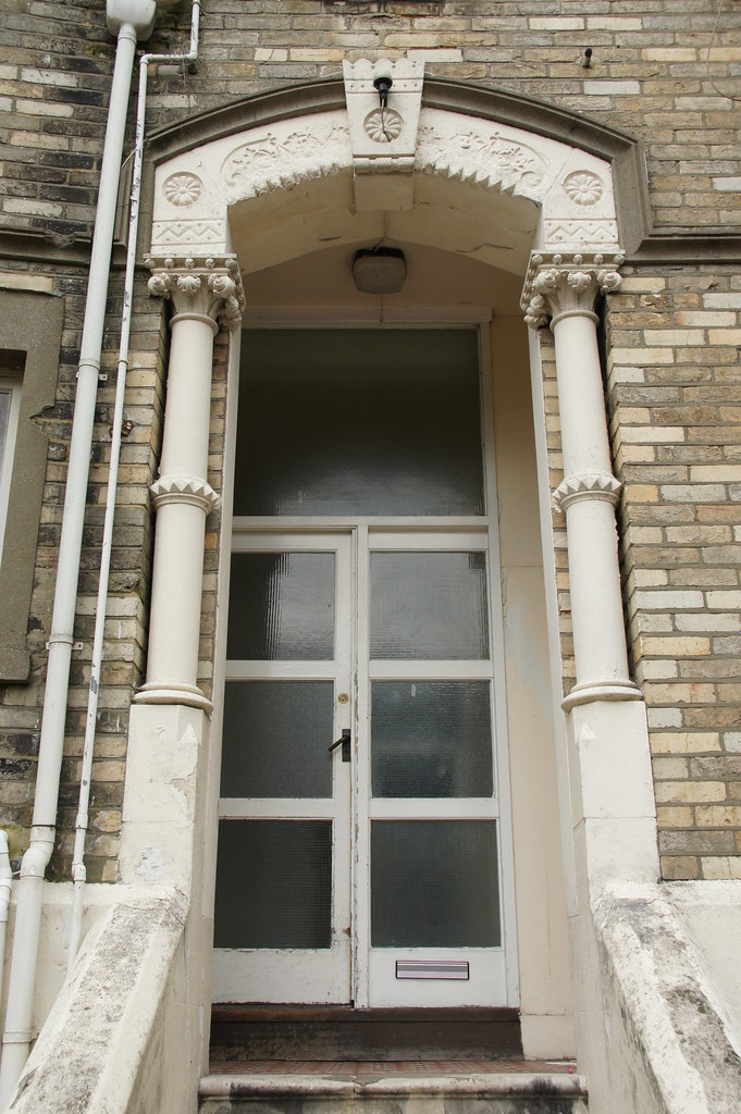 Carnarvon House, 17 The Crescent (Carnarvon Crescent), Bos… Flickr