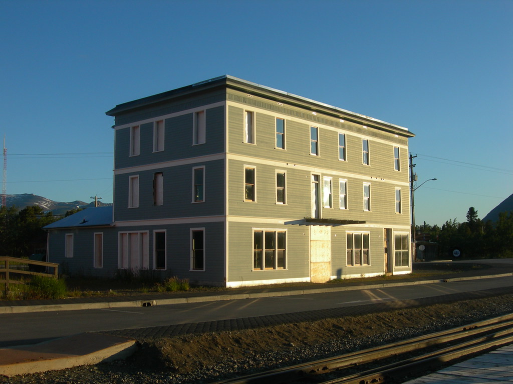 The Caribou Hotel Carcross, Yukon The original building wa… Flickr