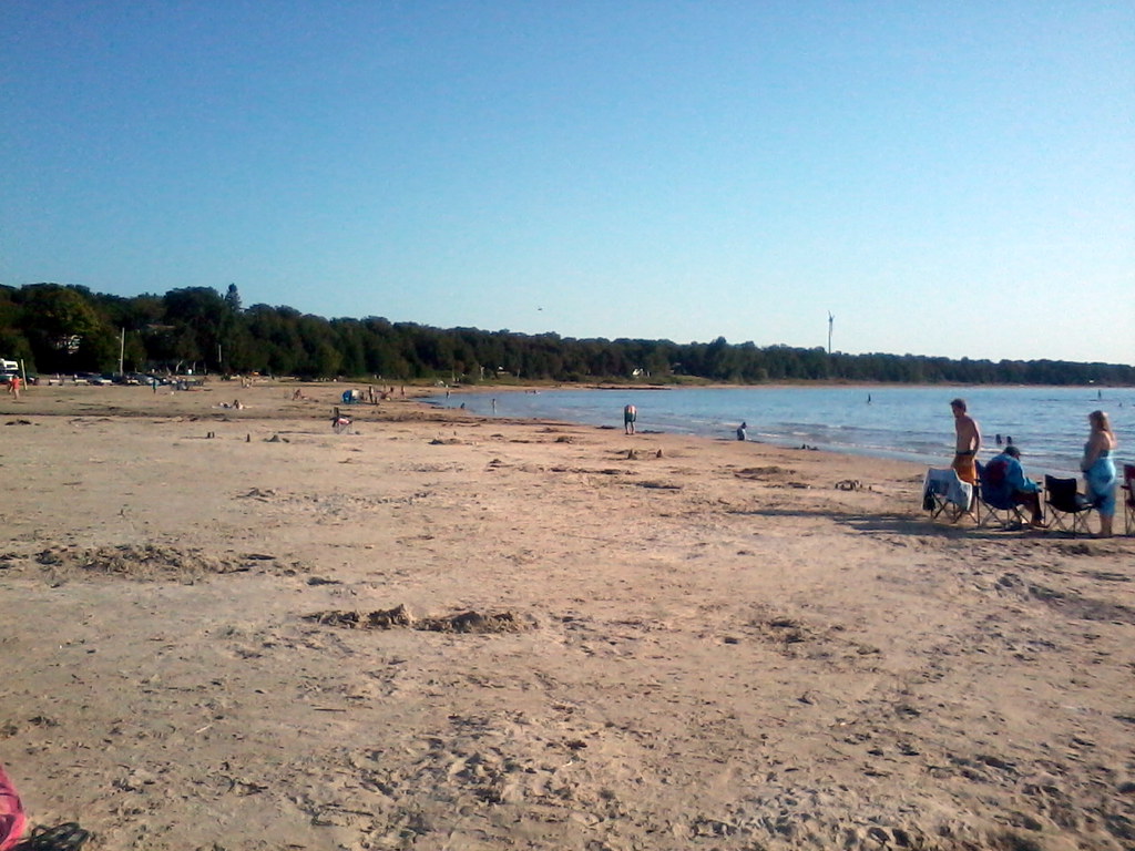 Port Elgin Beach_0015 Lake Huron, Ontario, looking south. Flickr