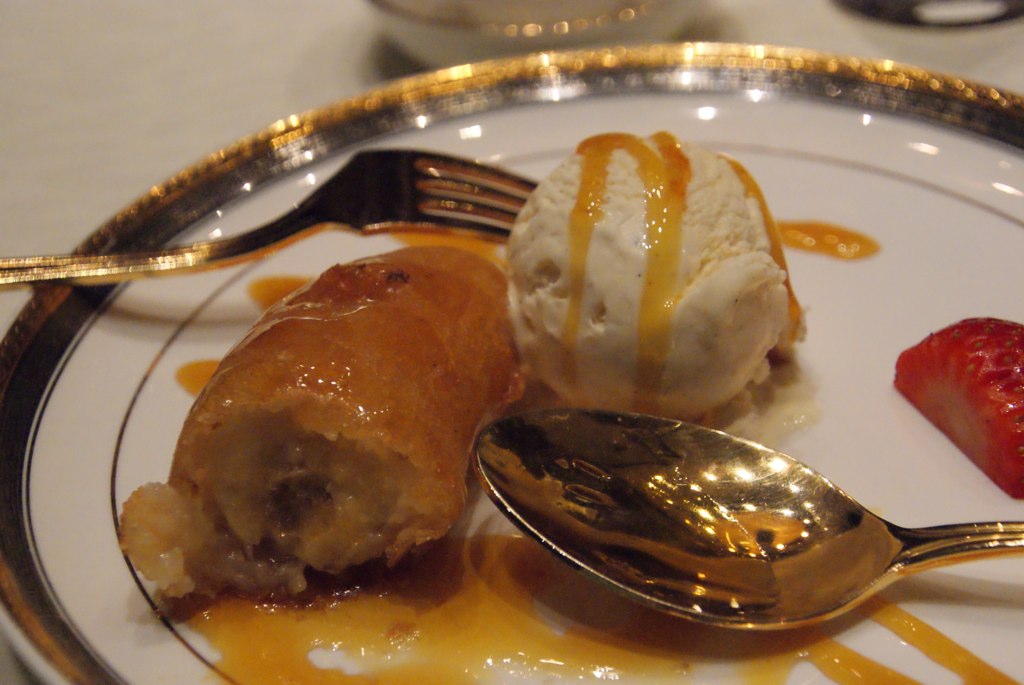 Banana Fritter, Icecream & Golden Syrup Stuart Burns Flickr
