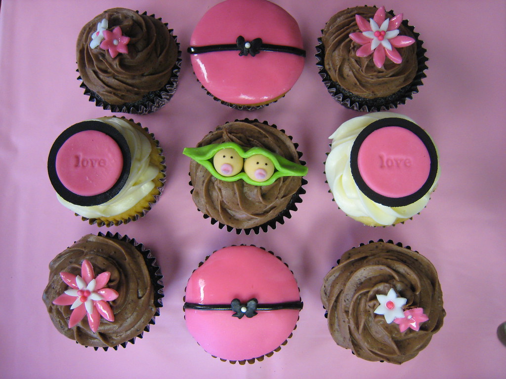 baby shower cupcakes Twin girls baby shower cupcakes cakeconscious