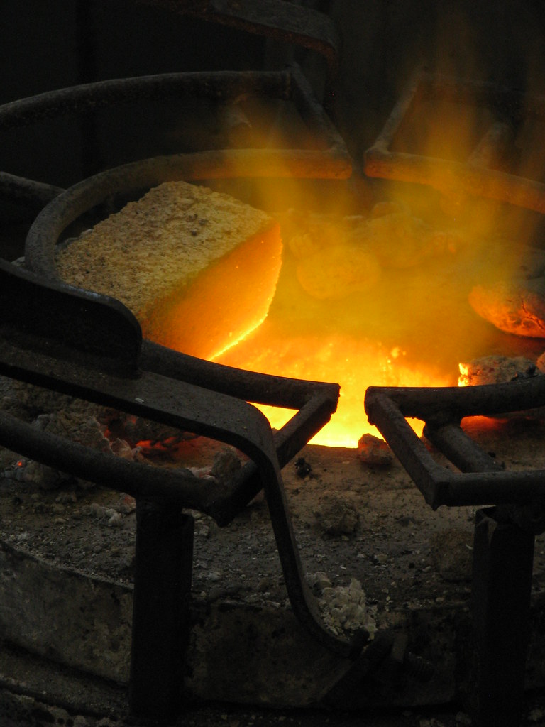 IMG_5349 Classic green flame of a copper furnace Copper Po… Flickr