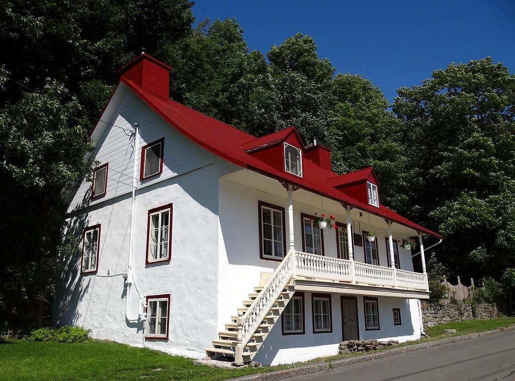 8655 Royale, ChateauRicher, Québecale 8655 Royale, Chatea… Flickr