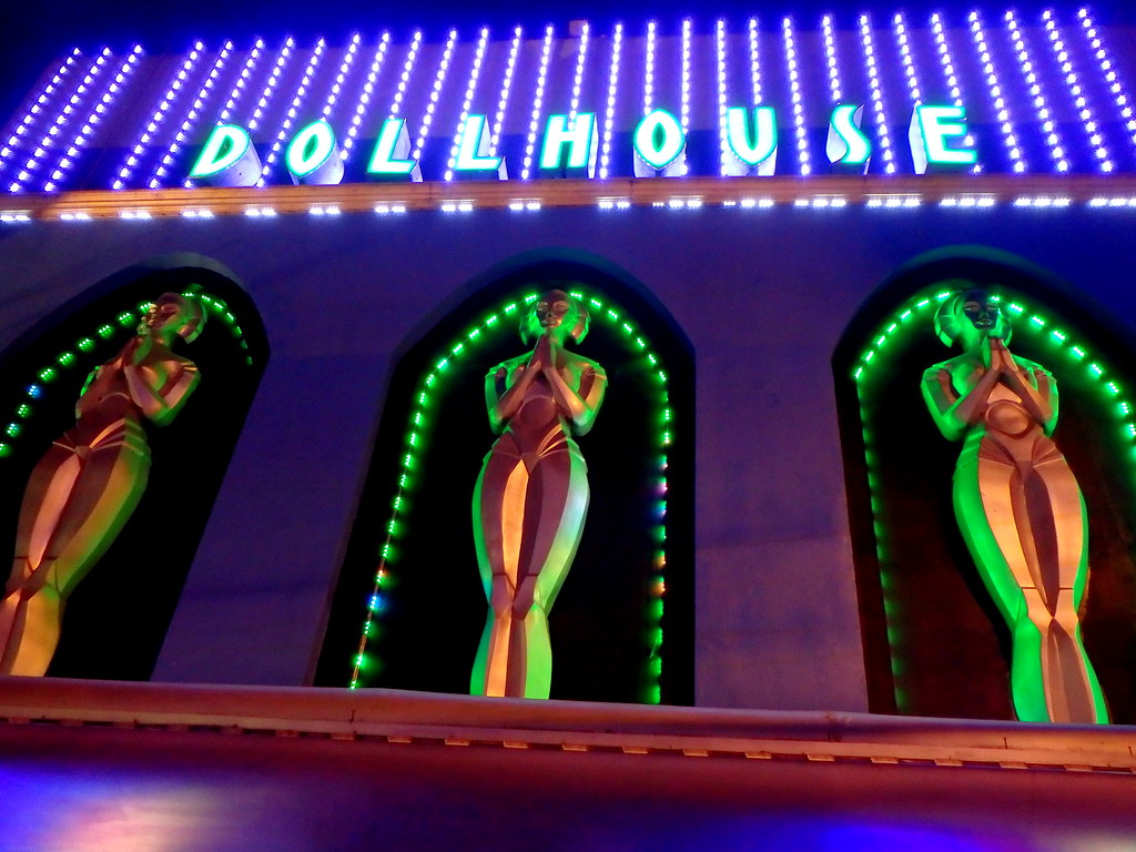 Fields Avenue, Balibago, Angeles City Dollhouse bar Blemished