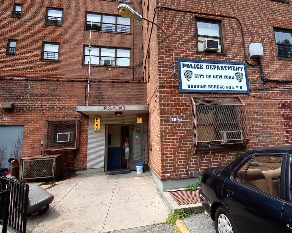 NYPD Police Station Service Area 8, Throgs Neck, Bronx, Ne… Flickr