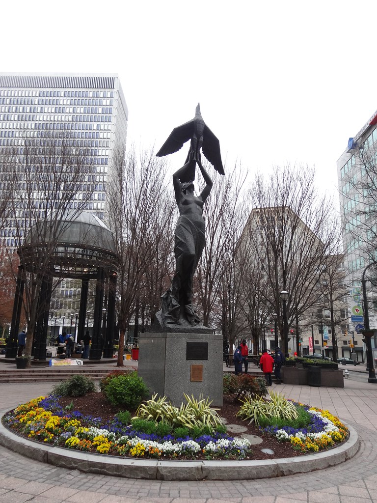 Atlanta. Statue of Phoenix Rising from the Ashes to repres… Flickr