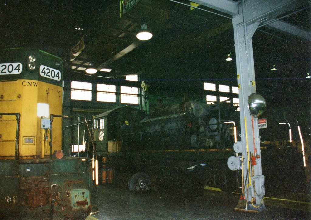 Rebuilding C&NW At the Oelwein, Iowa shops, no job was too… Flickr