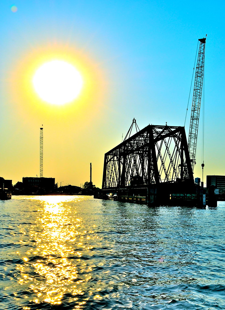 Fox River, Oshkosh WI Samantha Teal Oshkosh Downtown Flickr