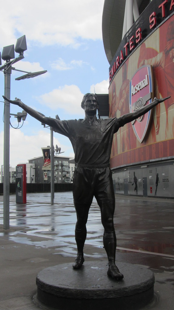 Tony Adams Statue, Emirates Stadium, Arsenal FC, Islington… Flickr