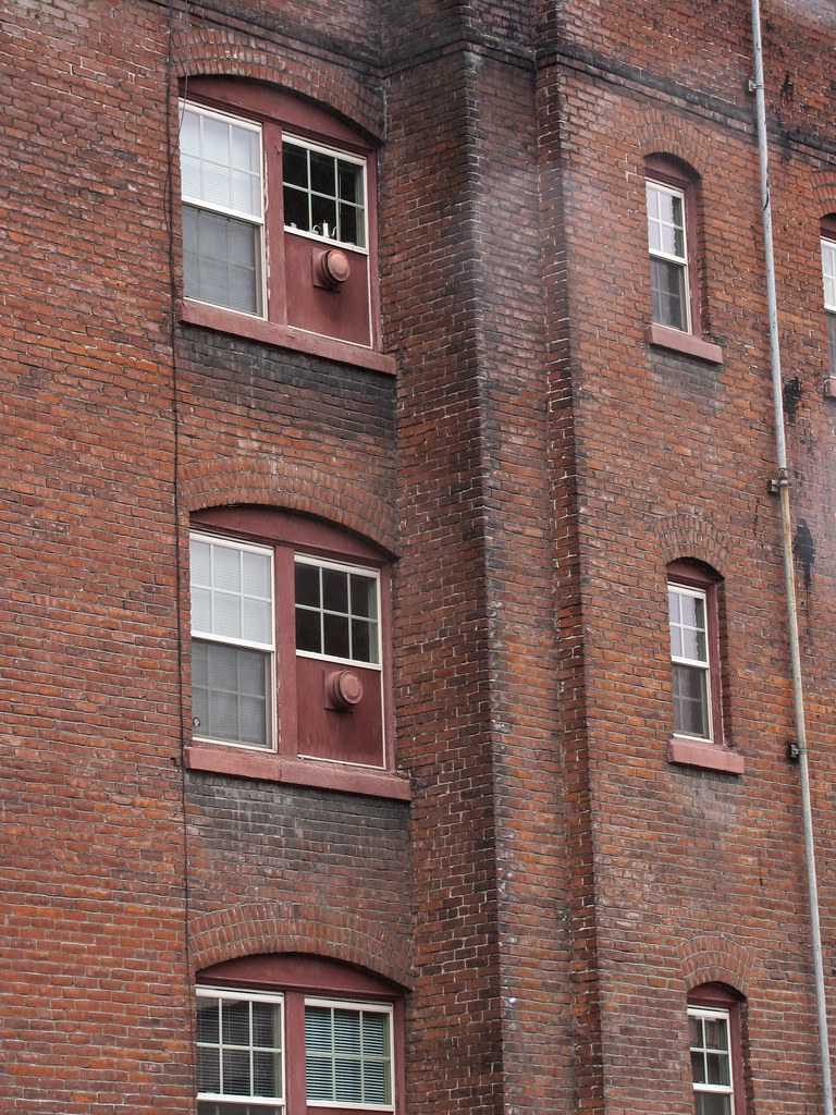 Lovejoy Apts mike krzeszak Flickr