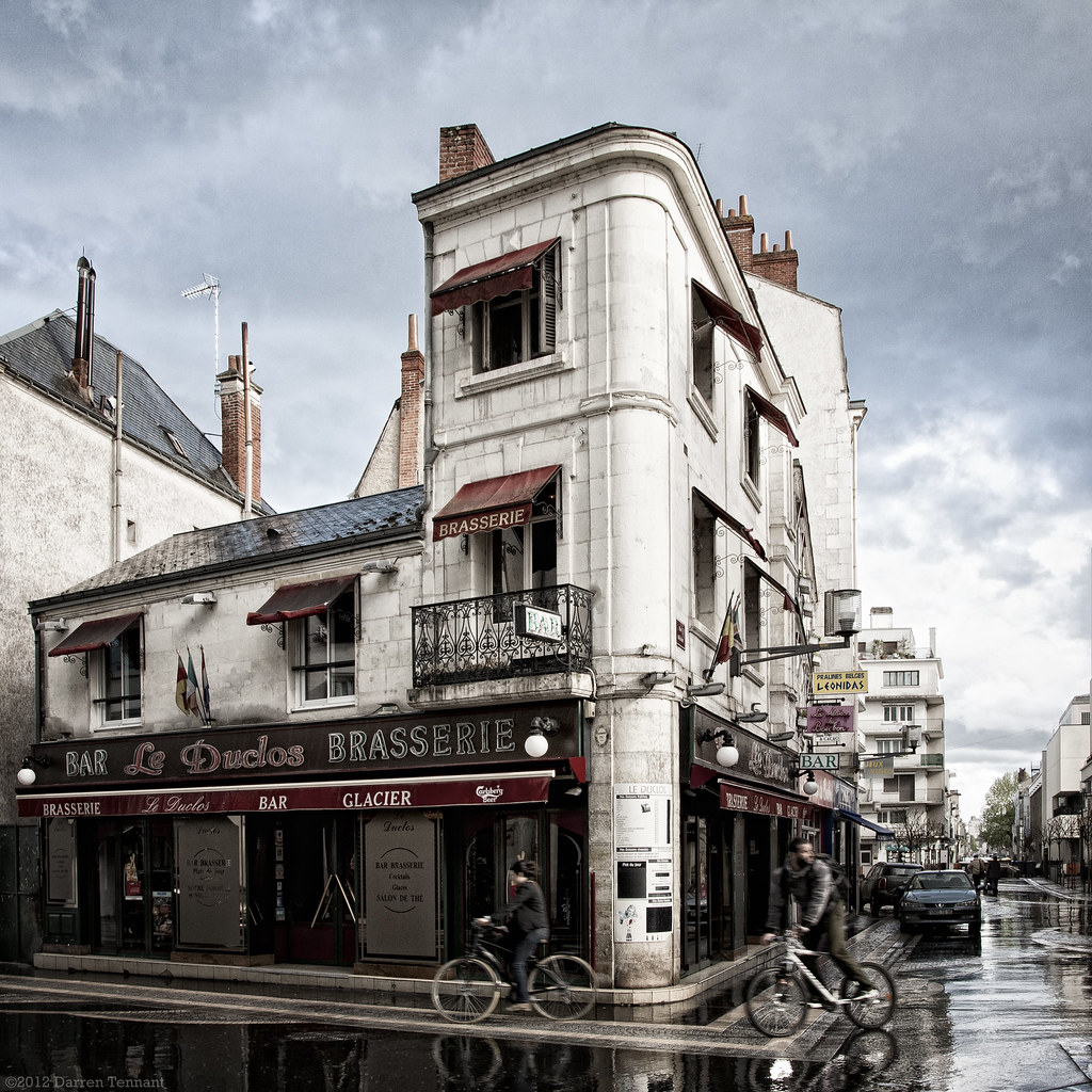 Le Duclos Le Duclos Bar & Brasserie Ever so slightly desa… Flickr