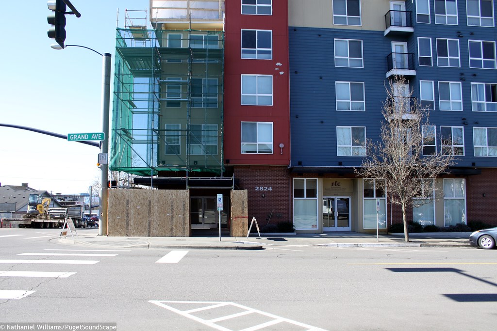 Nautica Soundview Condominiums 20140228 Nathaniel Williams Flickr